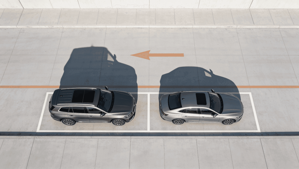 Chiński sedan zamiast SUV-a? JAC J7 Plus czy Bestune B70 — którego kupić w 2026 roku?